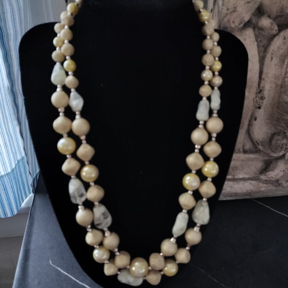 yellow, gold, white plastic and glass strung necklace vintage